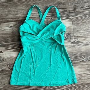 Lululemon Wrap It Up Tank in Bali Breeze Size 10